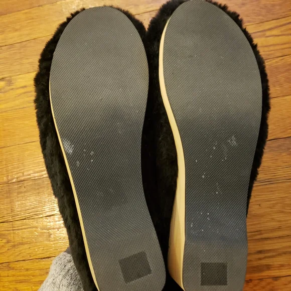 Kelsi Dagger Joval Faux fur clogs - Picture 6 of 6